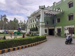 J R Public School