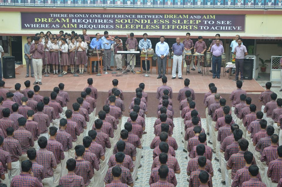 D A V Public School