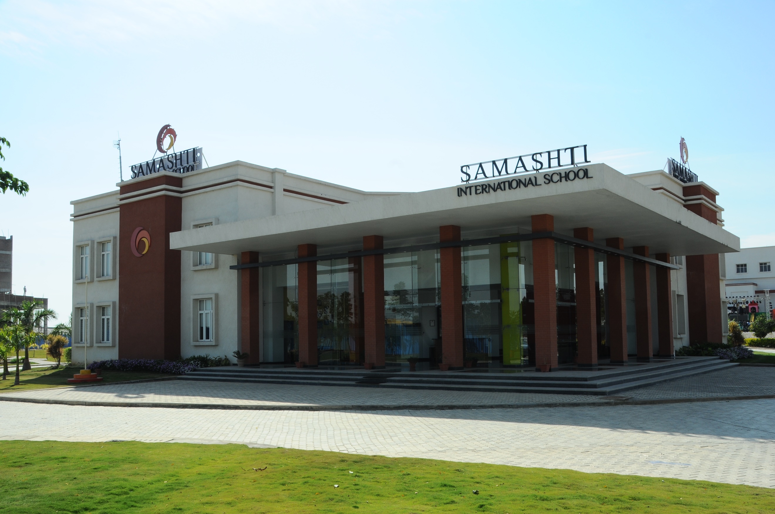 Samashti International School