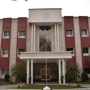 Hindupat Public School