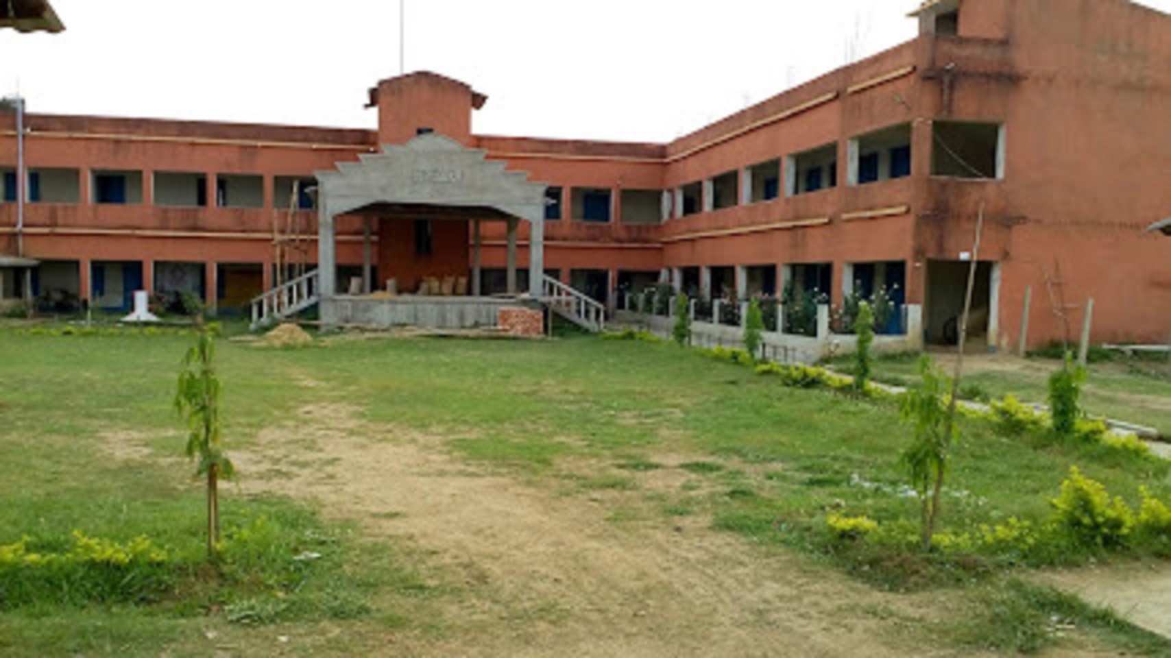 Chakmakrampur High School