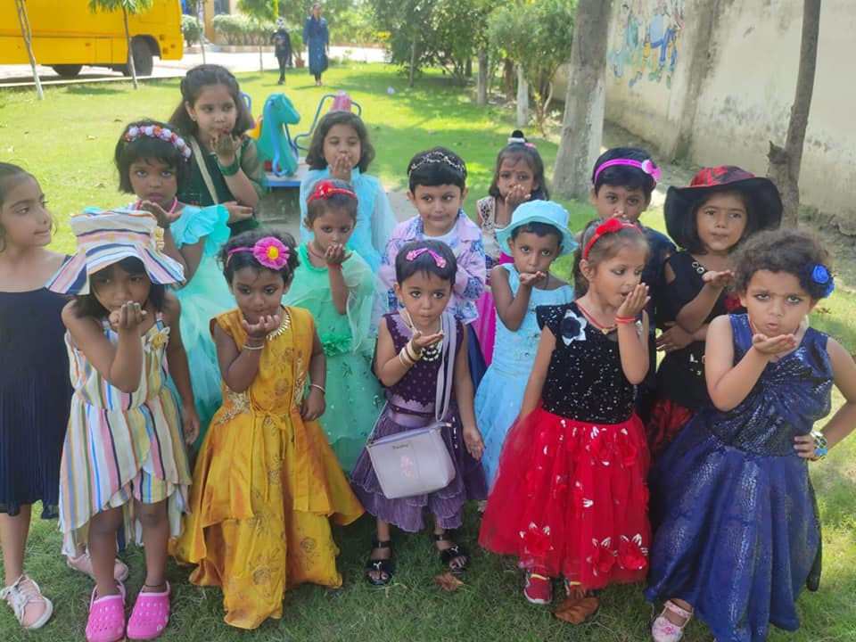 Mount Litera Zee School