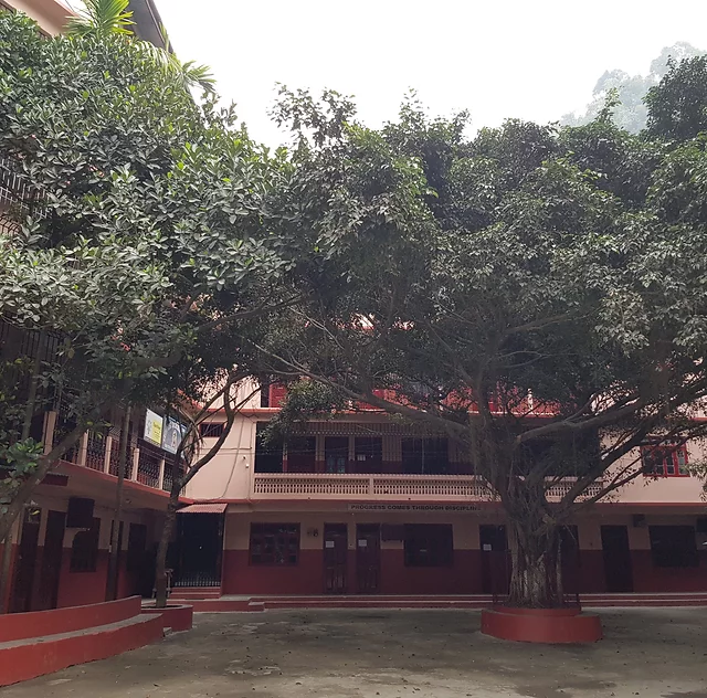 East Point Senior Secondary School