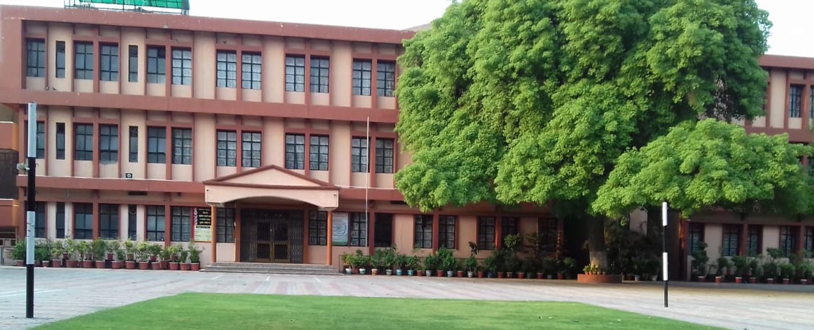 Holy Angels Convent School