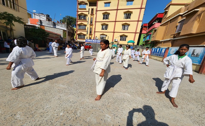 Monalisa English School