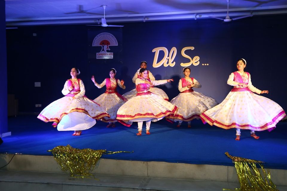 Drishti Dr. R.C.jain Innovative Public School